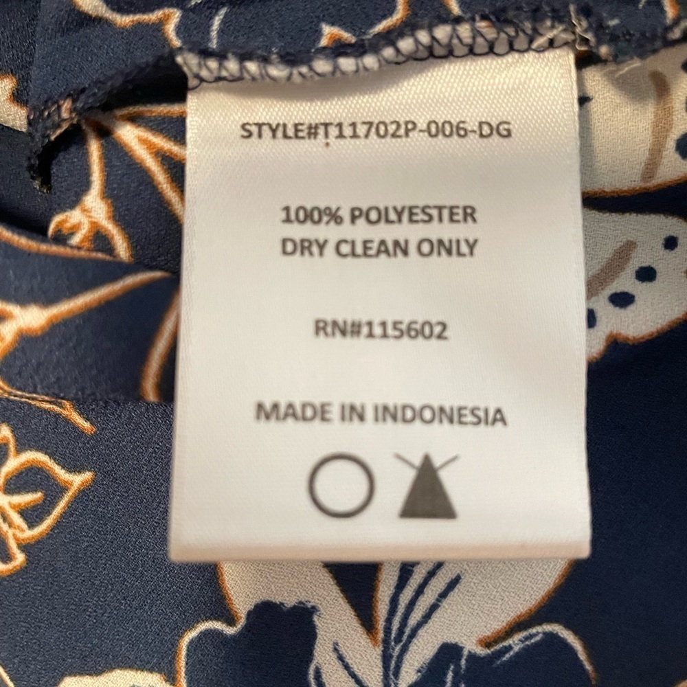 Lush Floral Wrap Blouse Long Sleeve Shirt Size Small Blue & White EUC Office - Picture 4 of 9